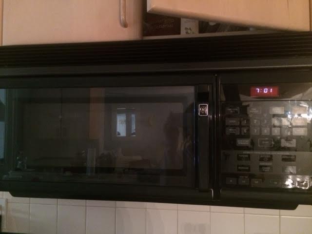 kitchen microwave